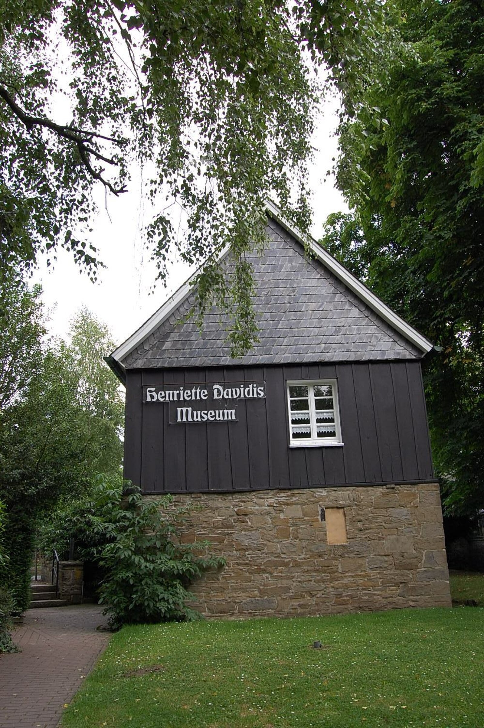 Historisches Haus mit Aufschrift "Henriette-Davidis-Museum"