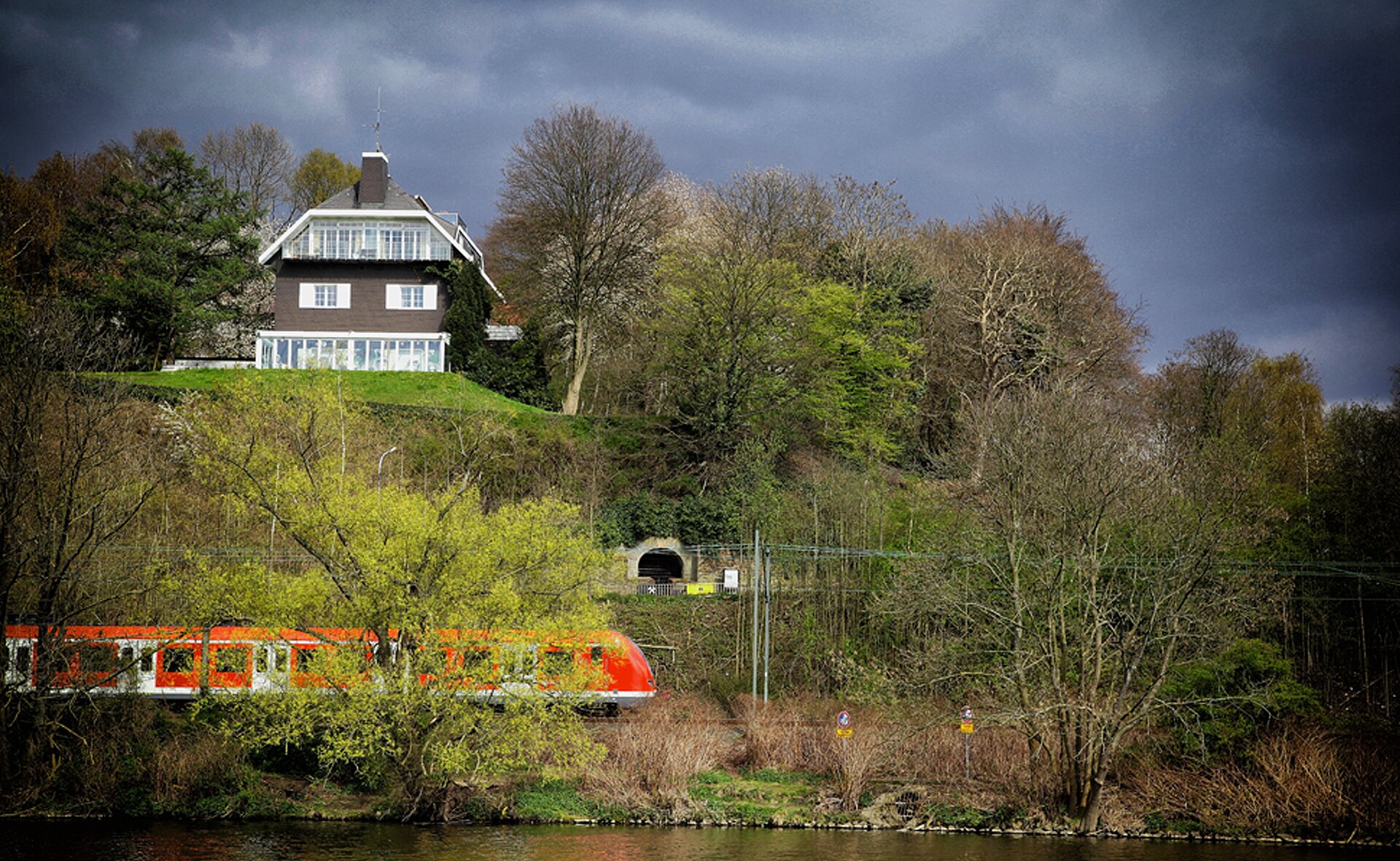 Haus, Stollenmundloch, Zug, Wasser