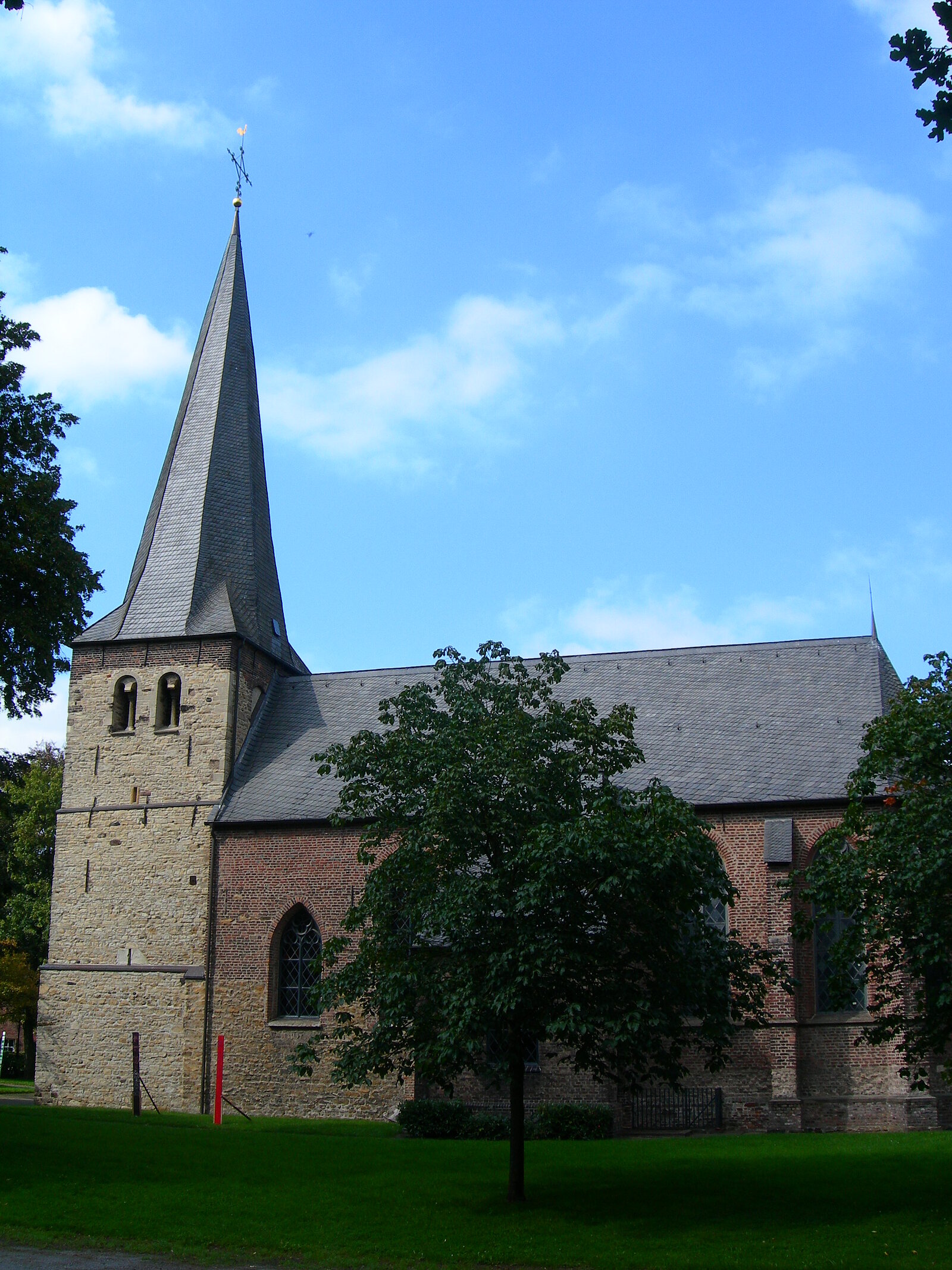 Kirche aus Naturstein
