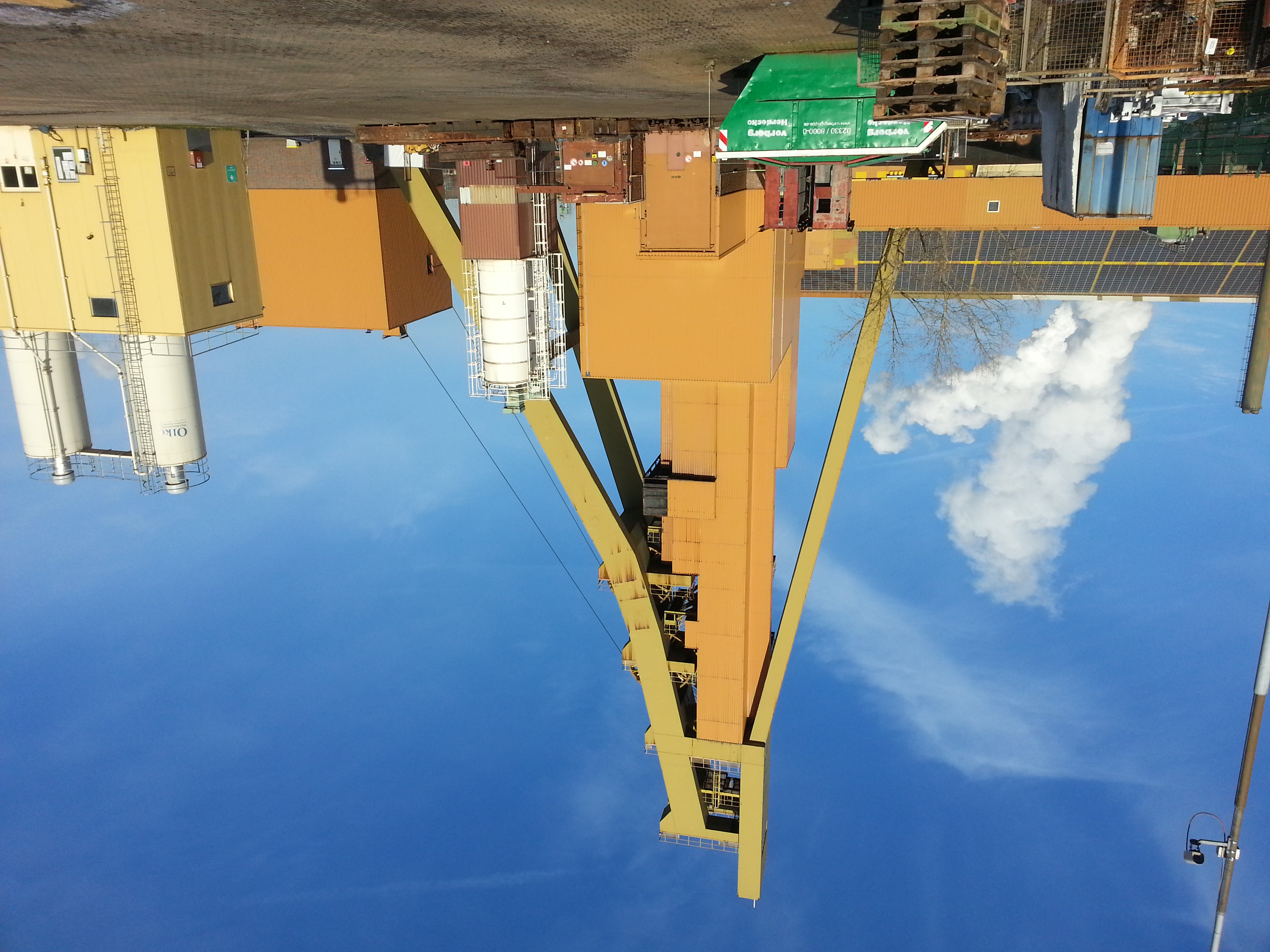 Gebäudeensemble mit Förderturm