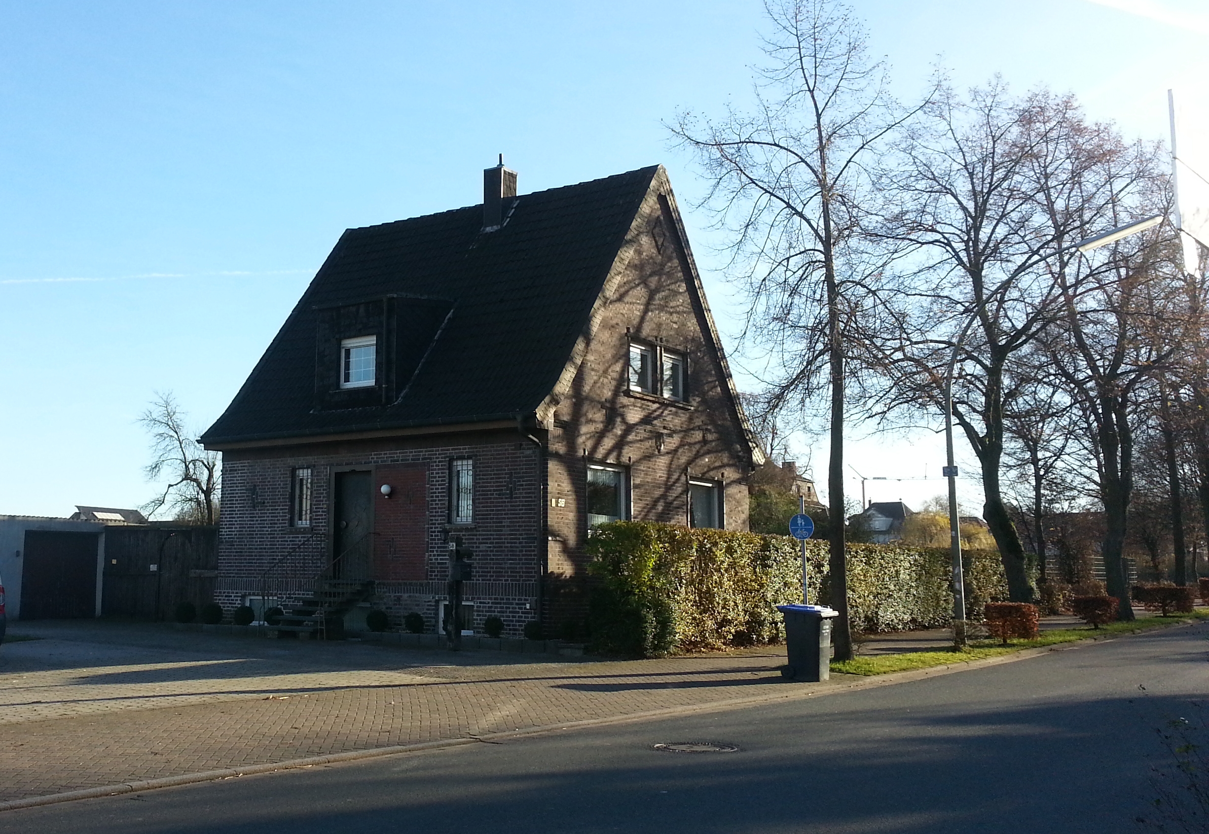 Einfamilien-Backsteinhaus